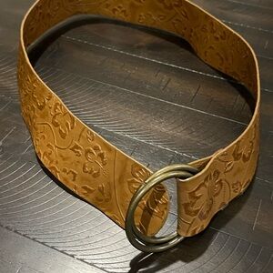 Women’s vintage wide Floral Embossed Tan Belt